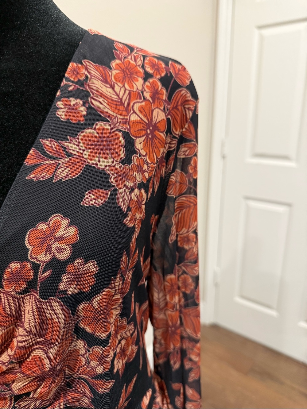 Ted Baker London Black Long-Sleeve Ruched Midi Dress with Rust Floral Motif